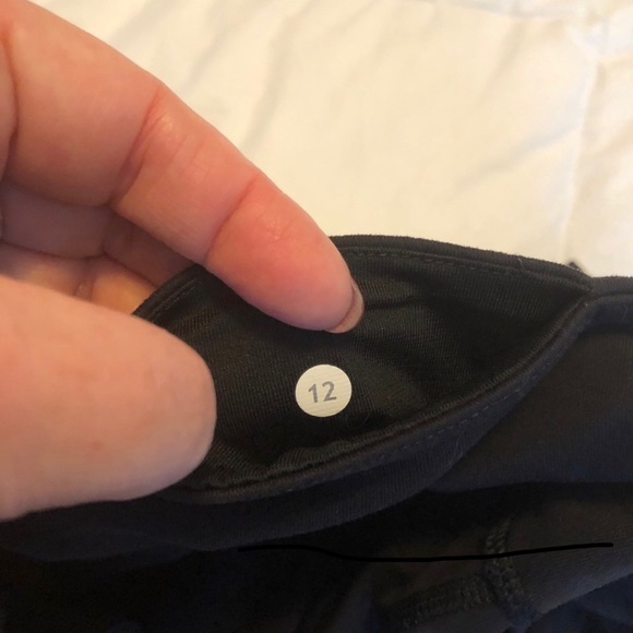 Lululemon Practice Daily Ruched Tuxedo Stripe size 12 - Picture 4 of 8